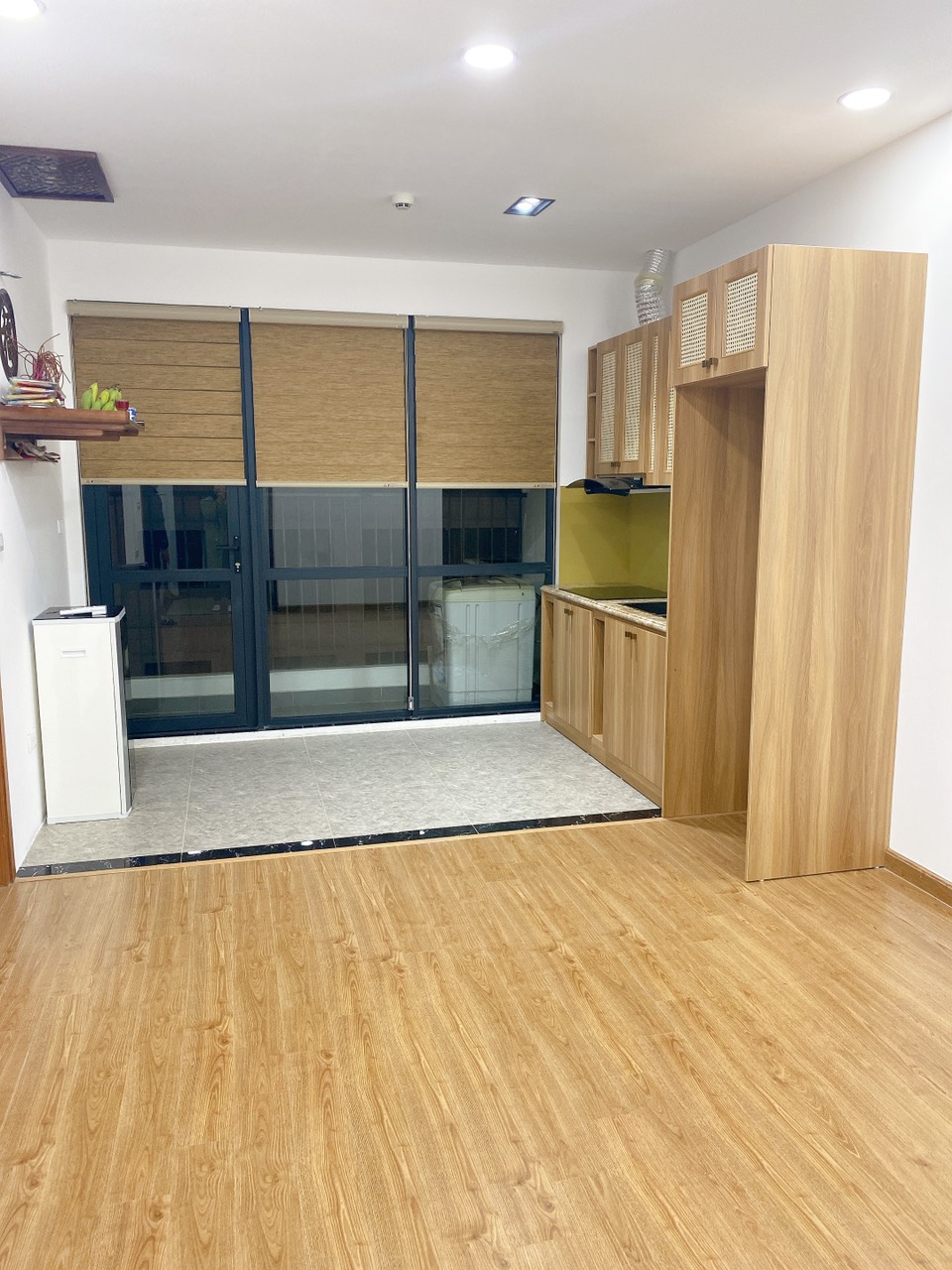 Cần cho thuê chung cư iris garden 8.5tr/1 tháng.DT 62m2